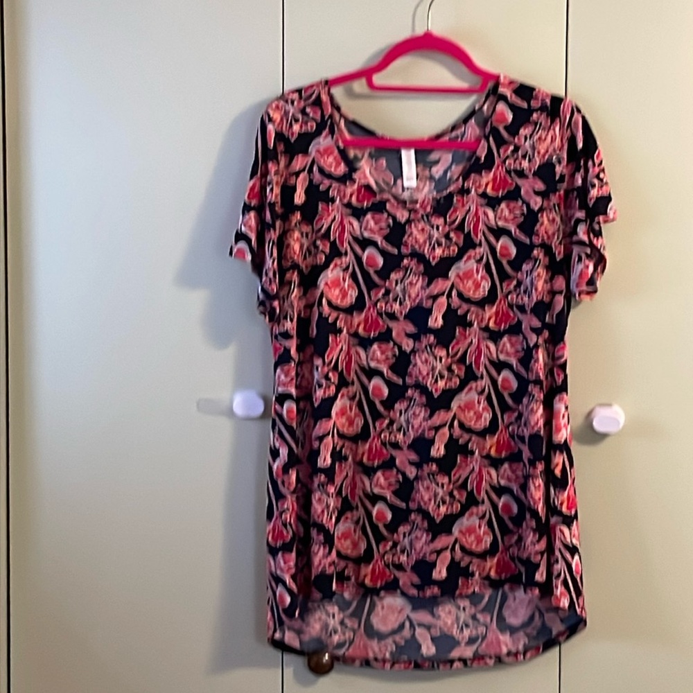 LulaRoe Classic T